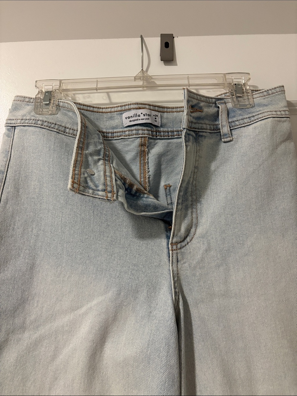 Vanilla Star Menโs Straight Jeans - Light Blue Wash